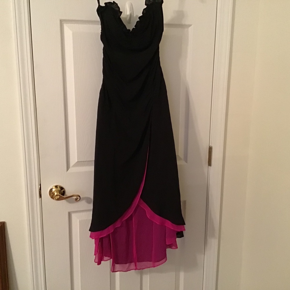 Nanette Lepore “Tango” Dress, size 6, black with fuchsia underlay